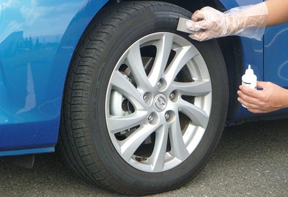 Soft99 Black Black Lastik Parlatıcı 110ml