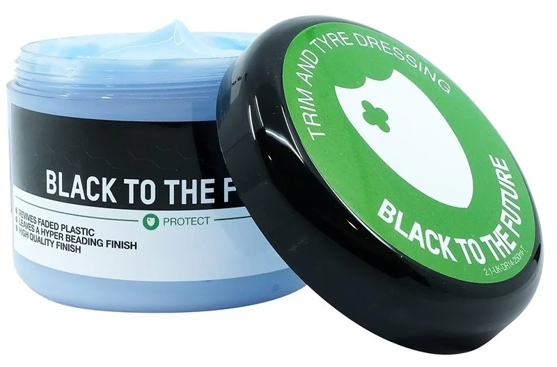 Valet%20Pro%20Black%20To%20The%20Future%20Plastik%20Trim%20Parlatıcı%20Ve%20Koruyucu%20250ml.